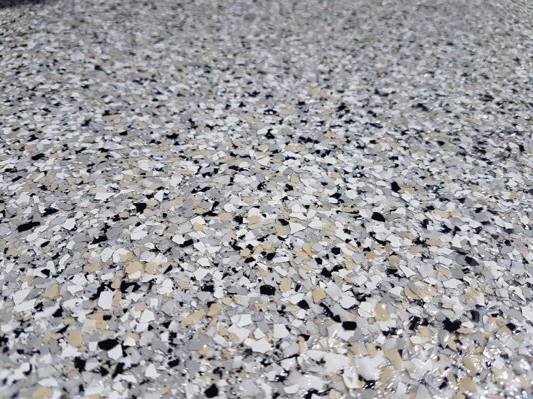 Cabinfever flakes detail