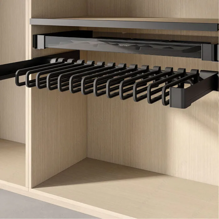 Walk-In Closet 7 Elite Closet - Hanger Set Pull-out Frame