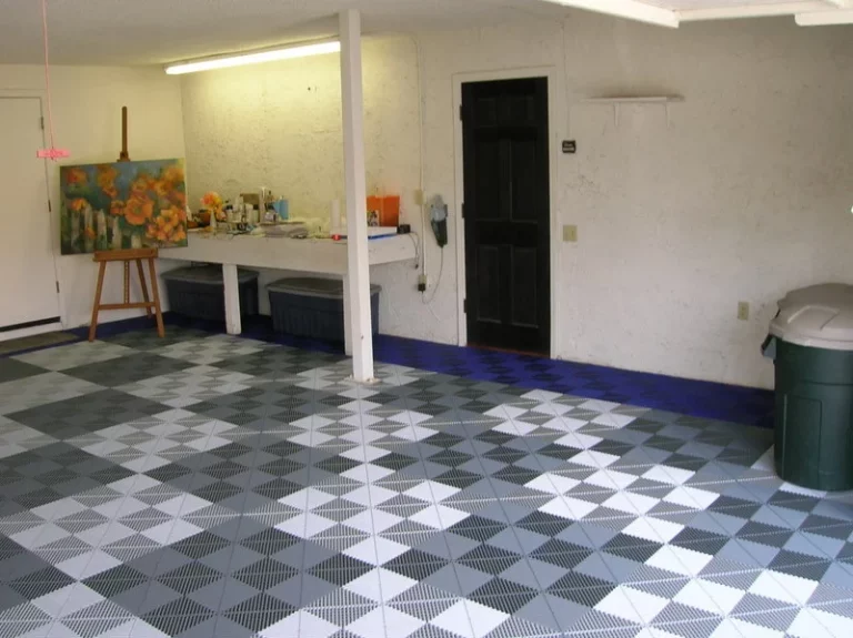 Interlocking Garage Floor Tiles 29 _25-garageCompressed